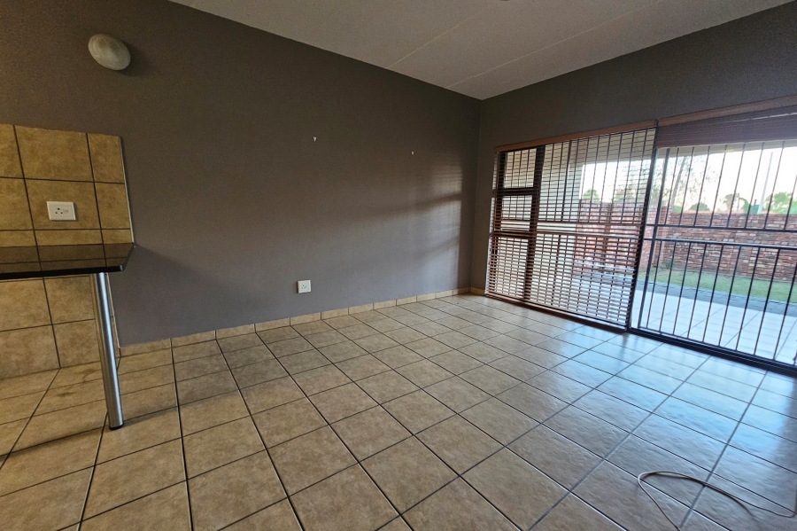 To Let 3 Bedroom Property for Rent in Waterval East North West
